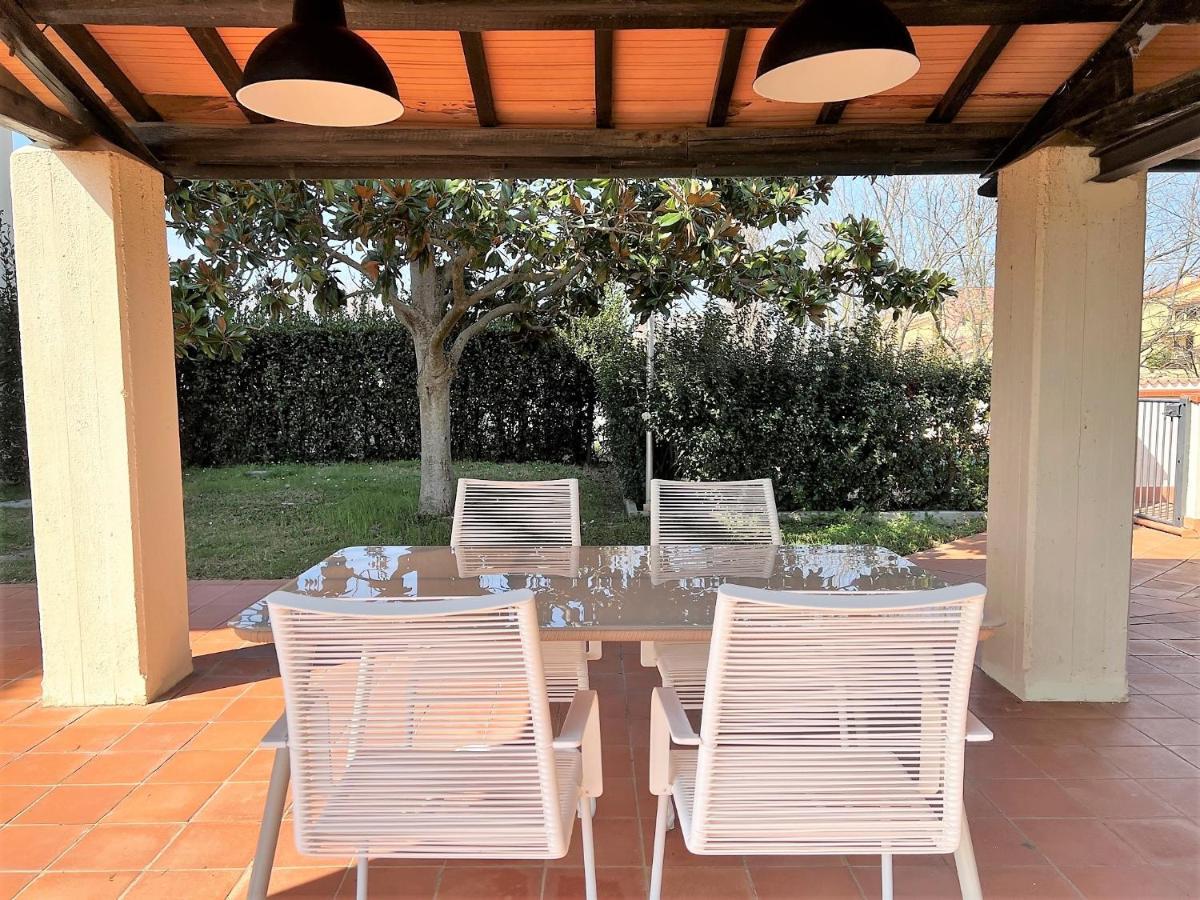 Villa Lavinia B&B Montescudaio Extérieur photo
