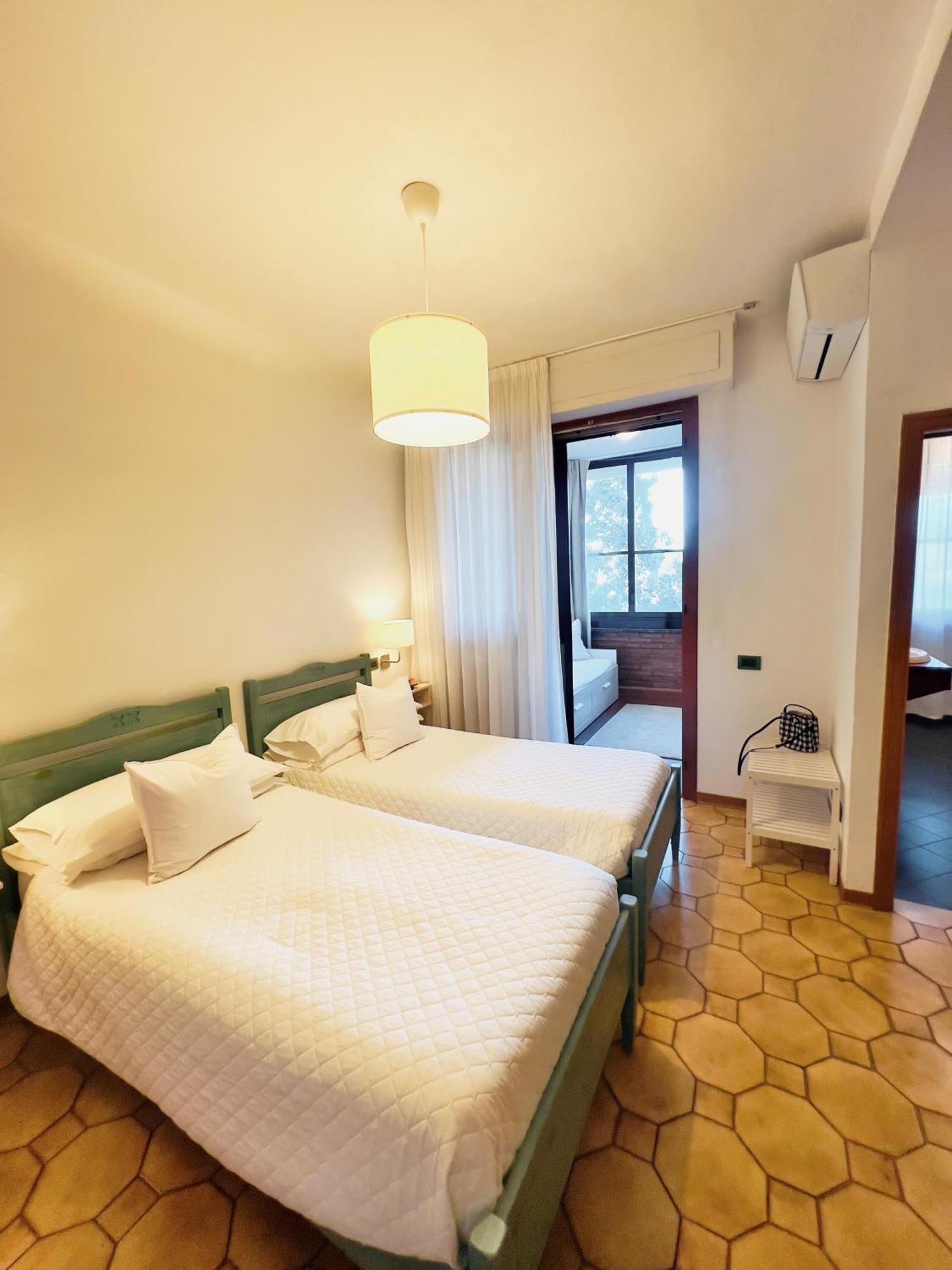 Villa Lavinia B&B Montescudaio Chambre photo