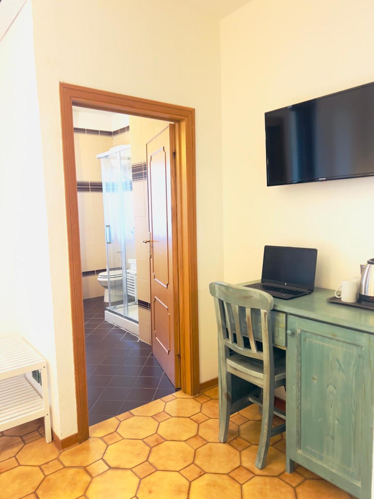 Villa Lavinia B&B Montescudaio Chambre photo