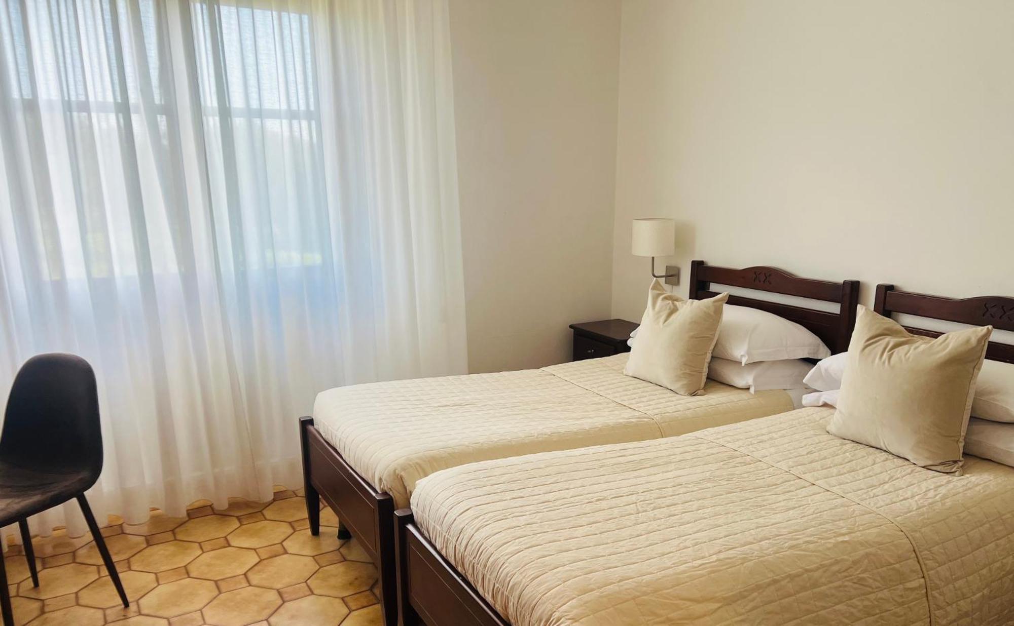 Villa Lavinia B&B Montescudaio Extérieur photo